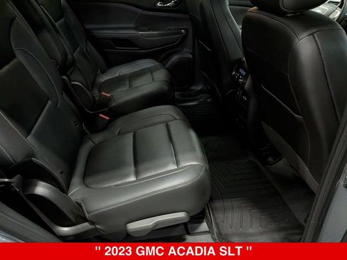 Used 2023 GMC Acadia SLT w/ Technology Package AWD/4WD image 33
