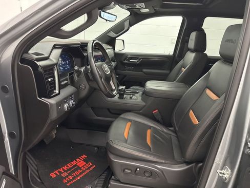 Used 2025 GMC Sierra 1500 AT4 w/ AT4 Premium Package AWD/4WD image 27