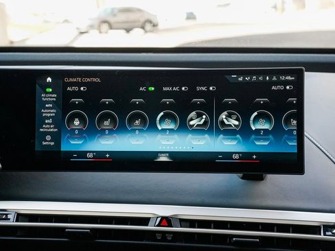 Used 2023 BMW iX M60 w/ Executive Package image 12