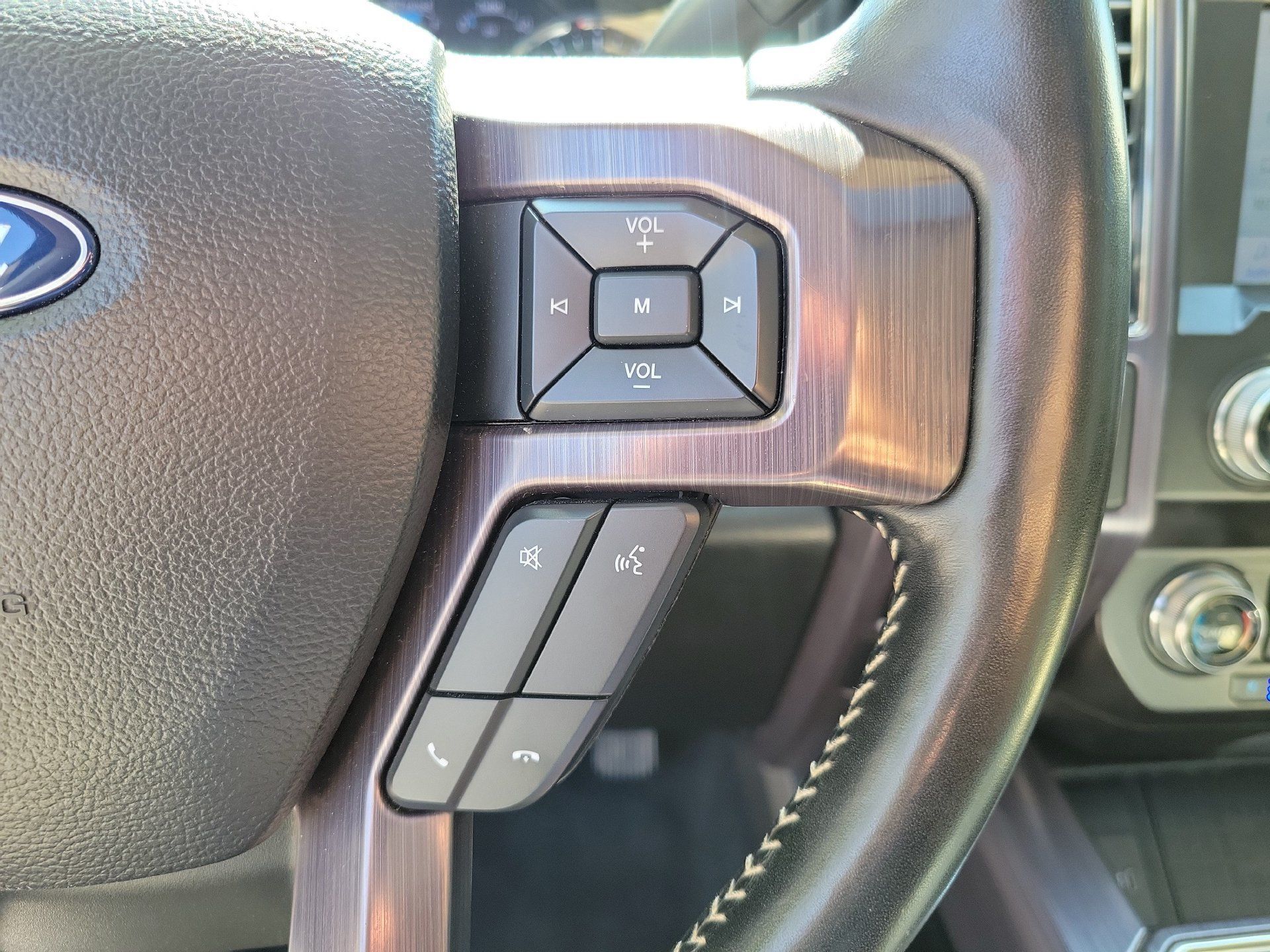 Used 2021 Ford F250 Limited AWD/4WD image 33
