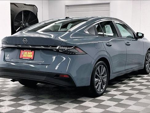 New 2026 Nissan Sentra SL FWD image 17