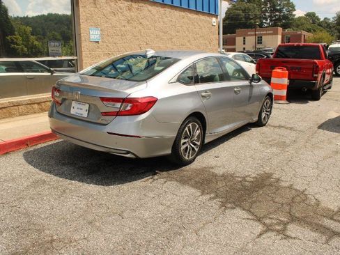 Used 2018 Honda Accord EX image 5
