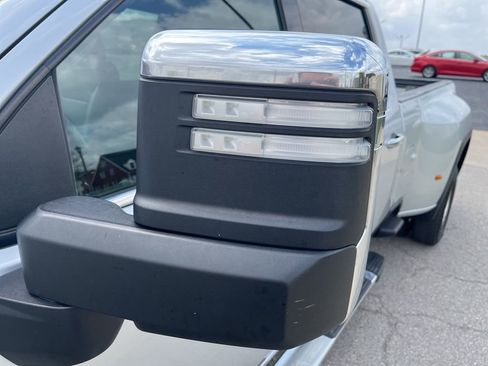 Used 2020 Chevrolet Silverado 3500 LTZ w/ LTZ Convenience Package AWD/4WD image 37