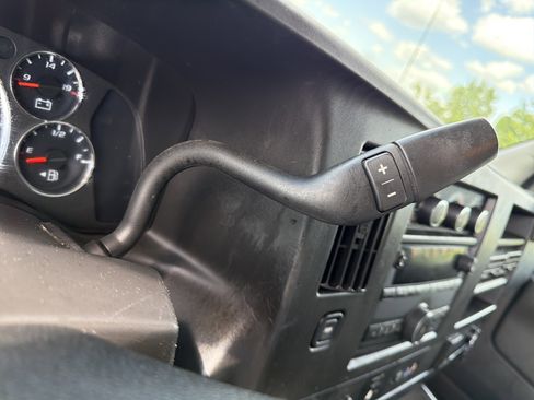 Used 2020 Chevrolet Express 3500 w/ Power Convenience Package RWD image 18