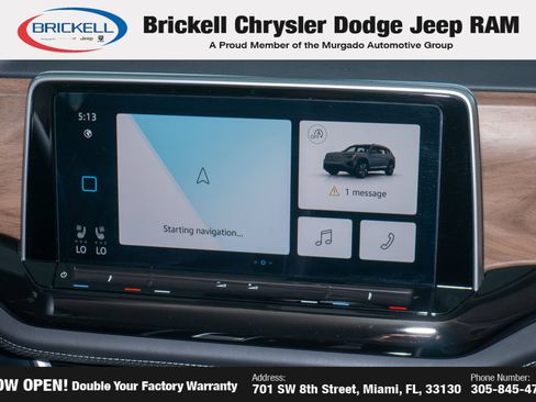 Used 2025 Volkswagen Atlas SE FWD image 24