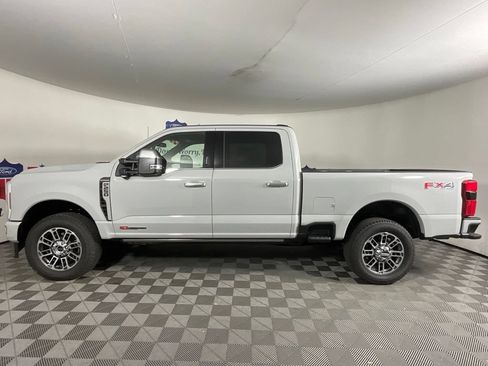 New 2026 Ford F250 Platinum w/ Platinum Plus Package AWD/4WD image 6