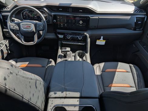 New 2026 GMC Sierra 1500 AT4 w/ AT4 Premium Package AWD/4WD image 10