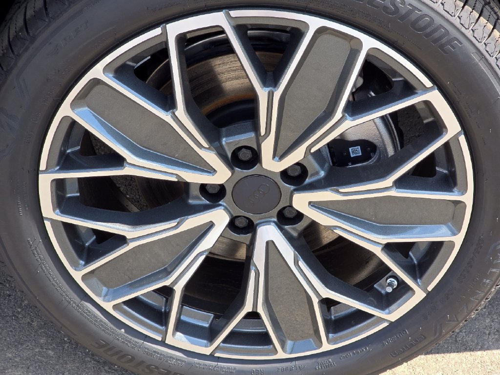 New 2026 Audi Q5 Premium Plus AWD/4WD image 10