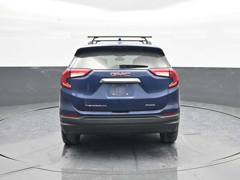 Used 2022 GMC Terrain SLE w/ Driver Convenience Package image 6