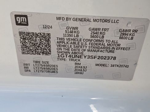 Used 2025 GMC Sierra 2500 SLT w/ SLT Convenience Package AWD/4WD image 35