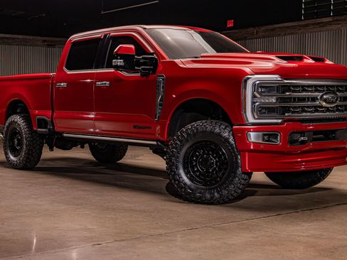 Used 2024 Ford F250 Platinum w/ Tremor Off-Road Package AWD/4WD image 1
