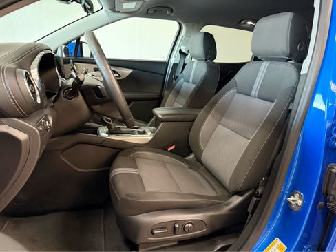 Used 2025 Chevrolet Blazer LT AWD/4WD image 13