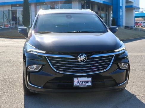Used 2024 Buick Enclave Premium image 2