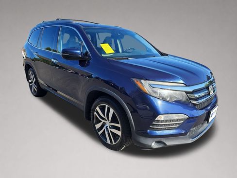 Used 2017 Honda Pilot Elite image 1