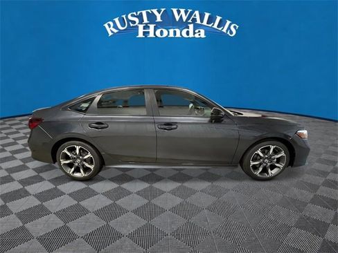 New 2025 Honda Civic Sport Touring image 2