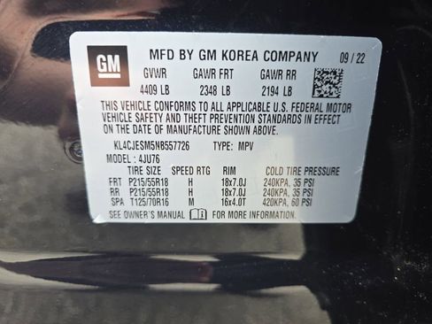 Certified 2022 Buick Encore Preferred w/ Safety Package AWD/4WD image 34