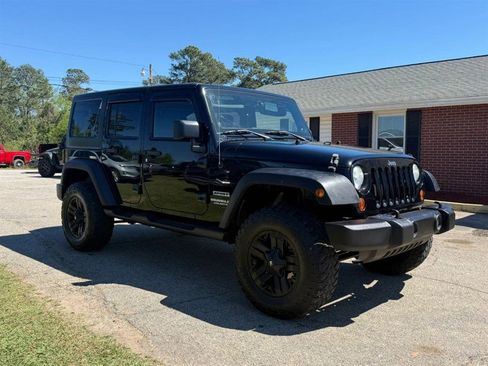 Used 2012 Jeep Wrangler Unlimited Sport w/ Connectivity Group image 26
