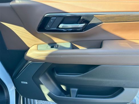 New 2026 Chevrolet Tahoe High Country image 33