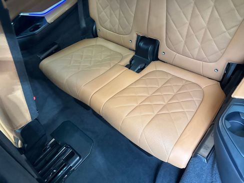 Used 2023 BMW X7 xDrive40i AWD/4WD image 40