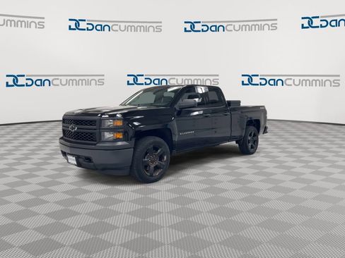 Used 2015 Chevrolet Silverado 1500 W/T w/ Black Out Edition AWD/4WD image 4