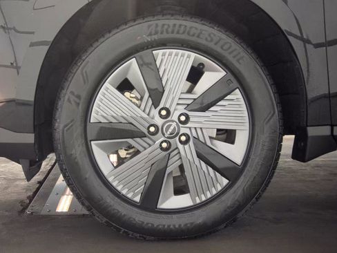 Used 2025 Nissan Murano SL AWD/4WD image 14