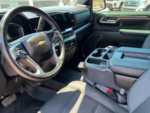 Used 2023 Chevrolet Silverado 1500 LT w/ Convenience Package II AWD/4WD image 16