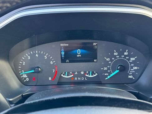 Used 2022 Ford Escape SE w/ SE Sport Appearance Package image 23