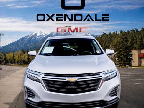 Used 2022 Chevrolet Equinox LT w/ Driver Convenience Package FWD image 3