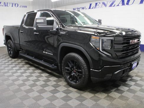 Used 2026 GMC Sierra 1500 Pro w/ Graphite Edition AWD/4WD image 3