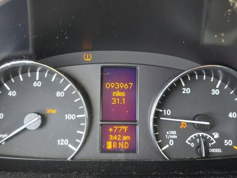 Used 2014 Mercedes-Benz Sprinter 2500 image 7