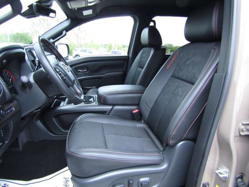 Used 2024 Nissan Titan PRO-4X w/ Pro-4x Utility Package AWD/4WD image 12