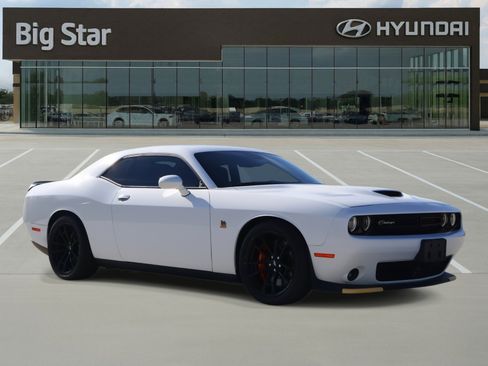 Used 2020 Dodge Challenger R/T Scat Pack w/ Dynamics Package image 6