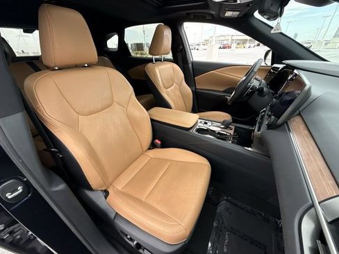 Certified 2023 Lexus RX 350 w/ Cold Area Package AWD/4WD image 26