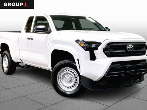 Certified 2025 Toyota Tacoma SR image 2