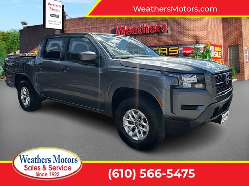 Used 2024 Nissan Frontier SV image 1