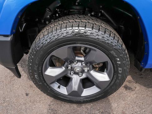 Used 2023 RAM 1500 Big Horn AWD/4WD image 9