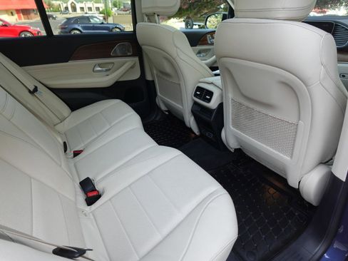 Used 2024 Mercedes-Benz GLE 350 4MATIC w/ AMG Line Exterior image 16