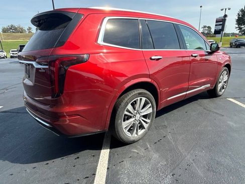 Used 2023 Cadillac XT6 Premium Luxury w/ Technology Package FWD image 3