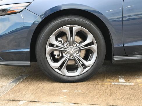 Used 2023 Honda Accord EX image 26
