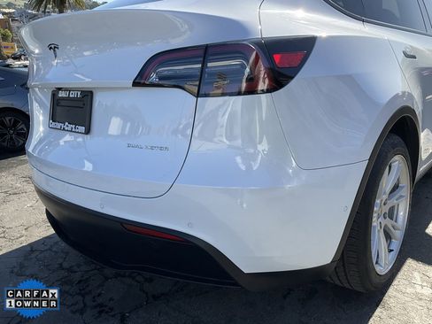 Used 2021 Tesla Model Y Long Range image 73