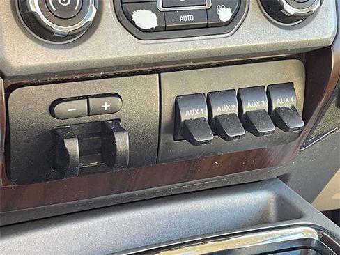 Used 2015 Ford F350 Lariat w/ Lariat Ultimate Package image 30