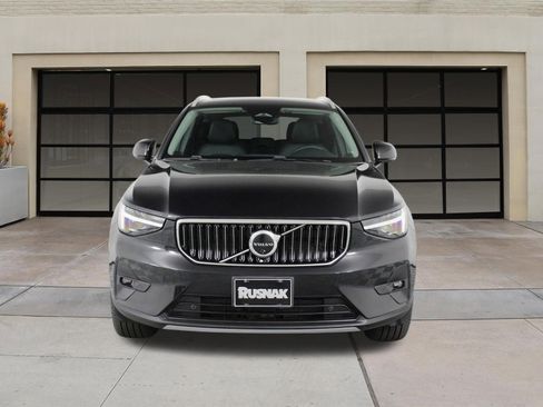 Certified 2023 Volvo XC40 B5 Ultimate w/ Climate Package AWD/4WD image 6
