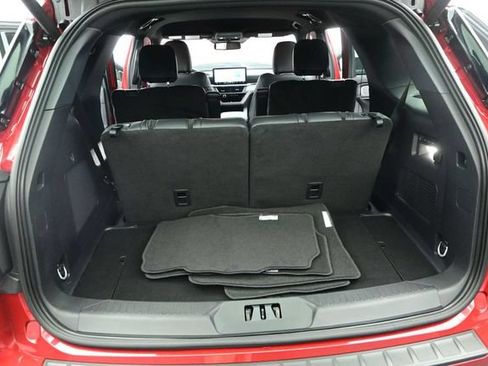 Used 2025 Ford Explorer ST-Line w/ Premium Package RWD image 16