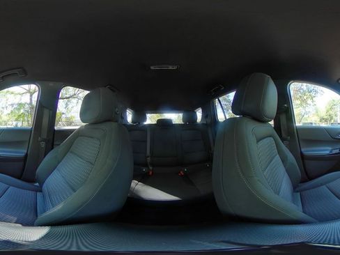 Used 2025 Chevrolet Equinox LT image 38