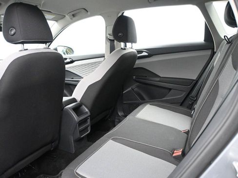 Used 2023 Volkswagen Taos S w/ Driver Assistance Package AWD/4WD image 10