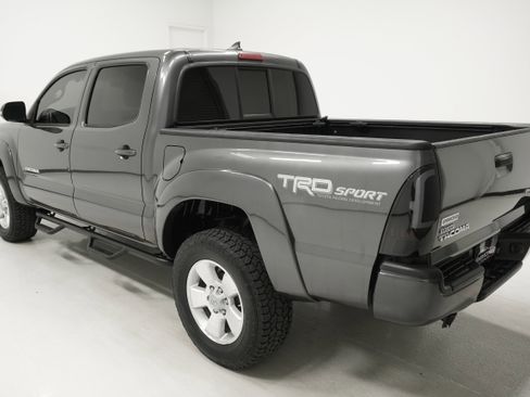 Used 2014 Toyota Tacoma PreRunner w/ TRD Sport Package image 3