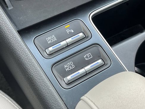Used 2025 Hyundai Sonata Limited FWD image 28