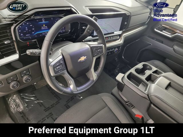 Used 2024 Chevrolet Silverado 2500 LT w/ Snow Plow Prep/Camper Package AWD/4WD image 13