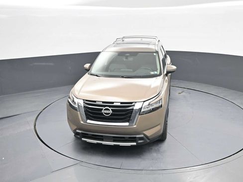 Used 2023 Nissan Pathfinder Platinum w/ Cargo Package AWD/4WD image 11
