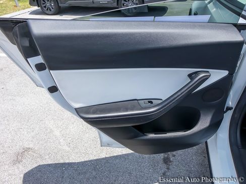 Used 2021 Tesla Model Y Performance AWD/4WD image 22